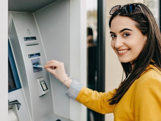Uwaga! Od września bankomaty będą barwić pieniądze