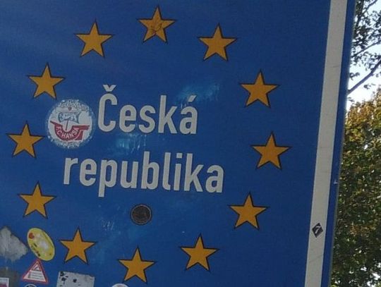 W Czechach wprowadzono godzinę policyjną. W niedzielę zamknięte sklepy