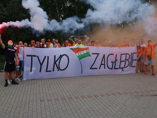 Wideo. Lubańscy kibice Zagłębia Lubin jadą na mecz z Lechem Poznań