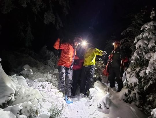 Wieczorna akcja GOPR. Pomogli trzem osobom