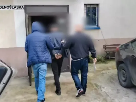 Włamywacz, recydywista wpadł z narkotykami. Policjanci odzyskali część łupu
