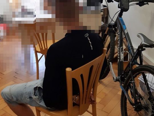 Wpadł przez pudełko - policjanci zatrzymali włamywacza