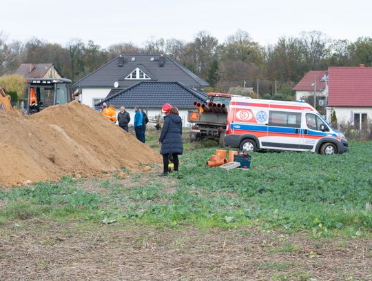 Wypadek na budowie. Podczas prac ziemnych przysypało pracownika