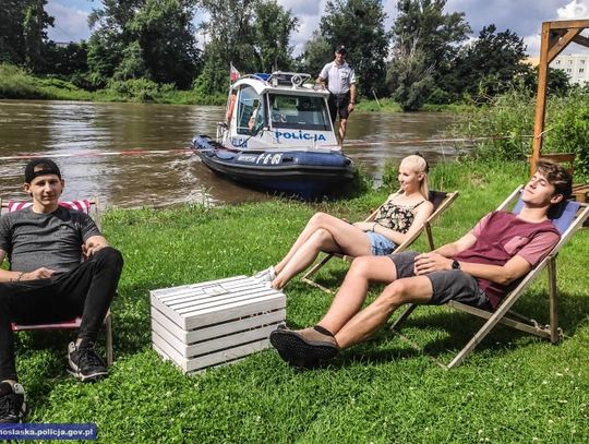 Wypoczynek nad wodą - zadbaj o to, aby był bezpieczny!