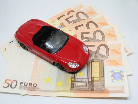 Wypowiedzenie OC a sprzedaż samochodu – kto i kiedy powinien to zrobić?