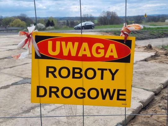 Zamknięta droga powiatowa. W Wyrębie wymieniają przepusty