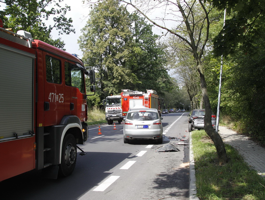 Zderzenie koło cmentarza