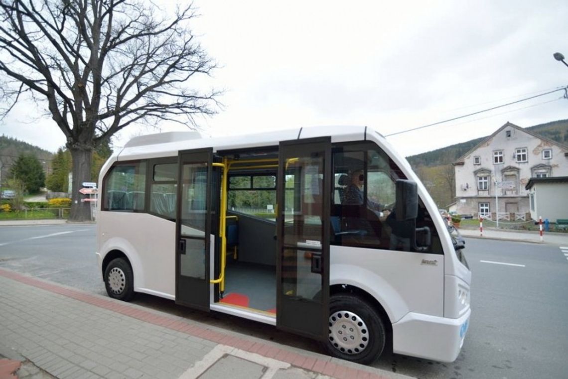 Bezpłatna komunikacja autobusowa w gminie Mirsk?