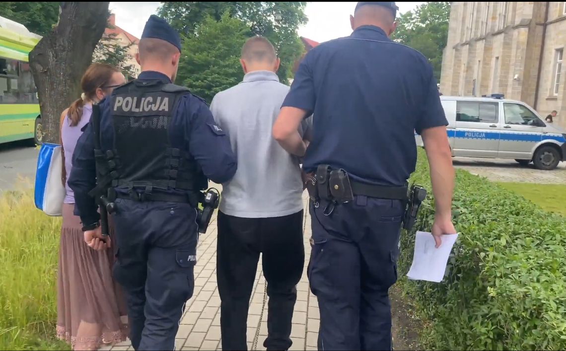 Bolesławiec. Trzech mężczyzn aresztowanych na trzy miesiące w sprawie napaści na policjantów 