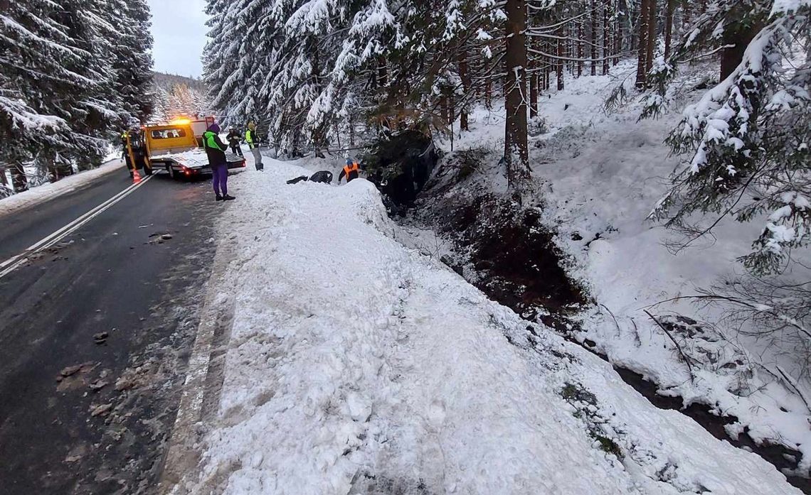 Świeradów-Zdrój. Burmistrz zapomina, ale internet pamięta. W tle DW358