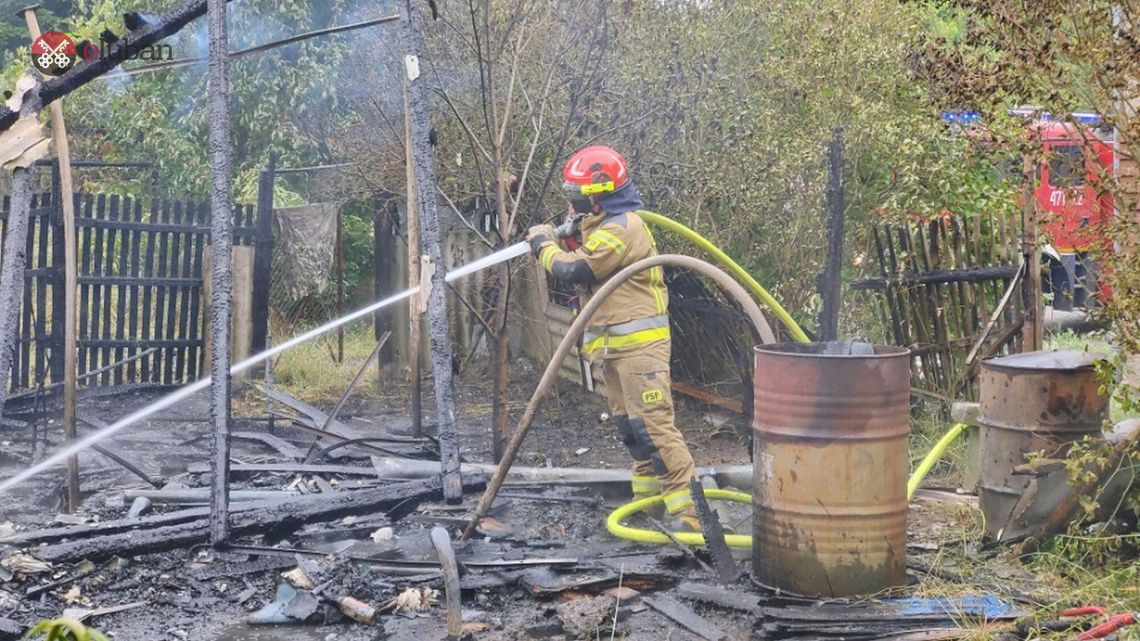 Czarna chmura dymu nad Lubaniem. Gwałtowny pożar przy ul. Słowackiego