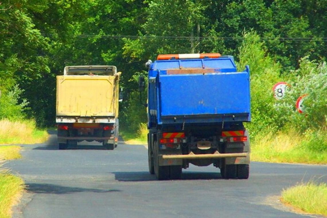 Dziennikarze docierają do nowych faktów ws. odpadów w Rębiszowie