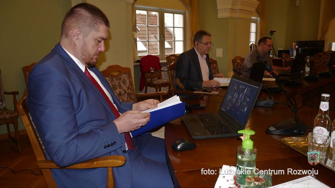 Grudniowa sesja nadzwyczajna