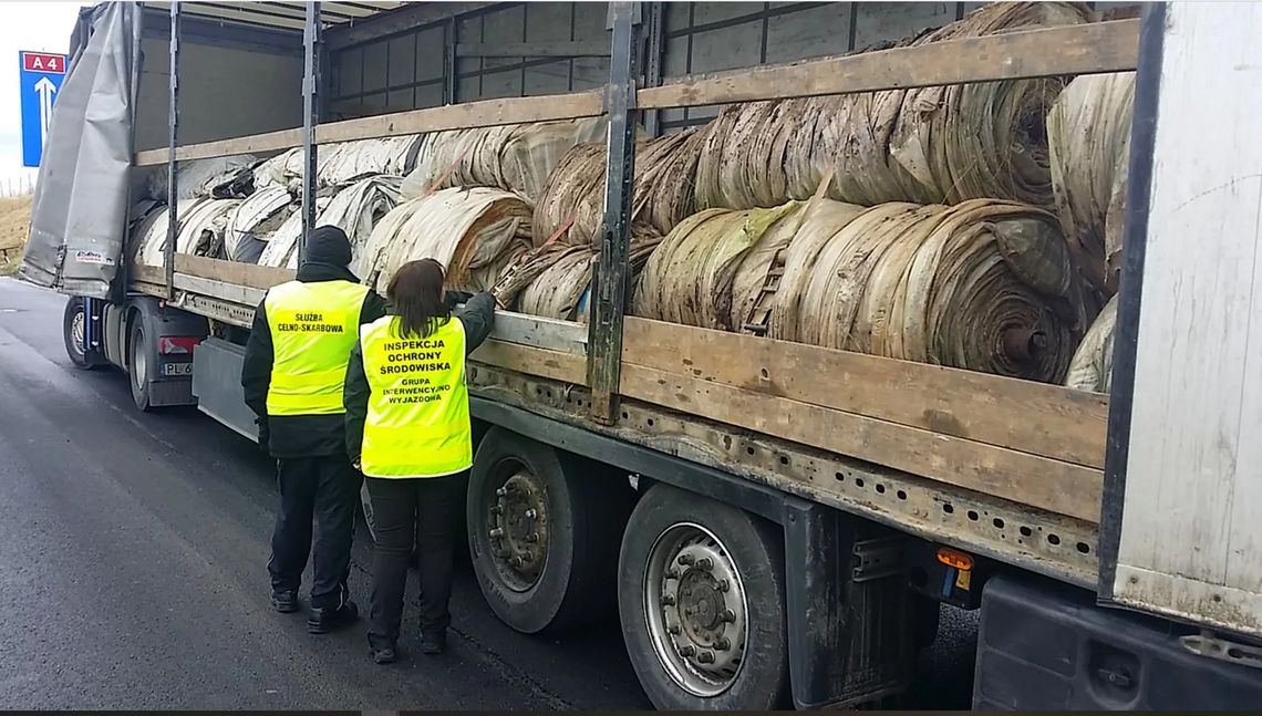 Jędrzychowice. Zatrzymano nielegalny transport odpadów