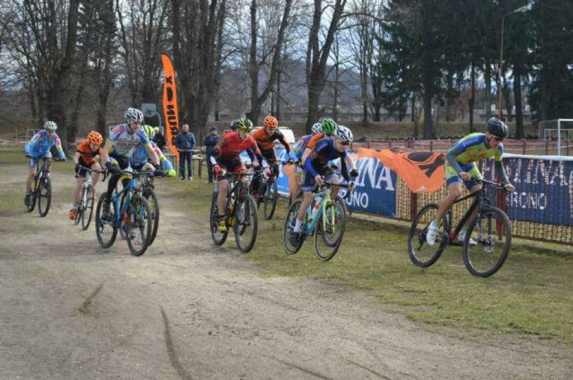 Juniorzy młodsi na podium