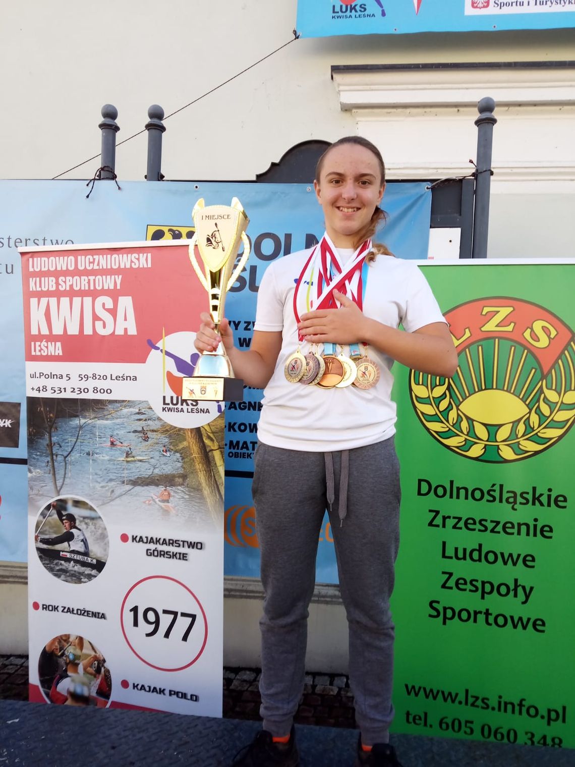 Kajakarze z Leśnej z medalami podczas Mistrzostw Polski