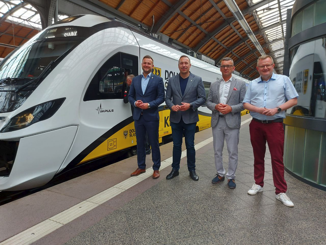 Koleje Dolnośląskie ruszyły do Świnoujścia! Pociąg Premium Nadmorski będzie woził pasażerów przez całe lato