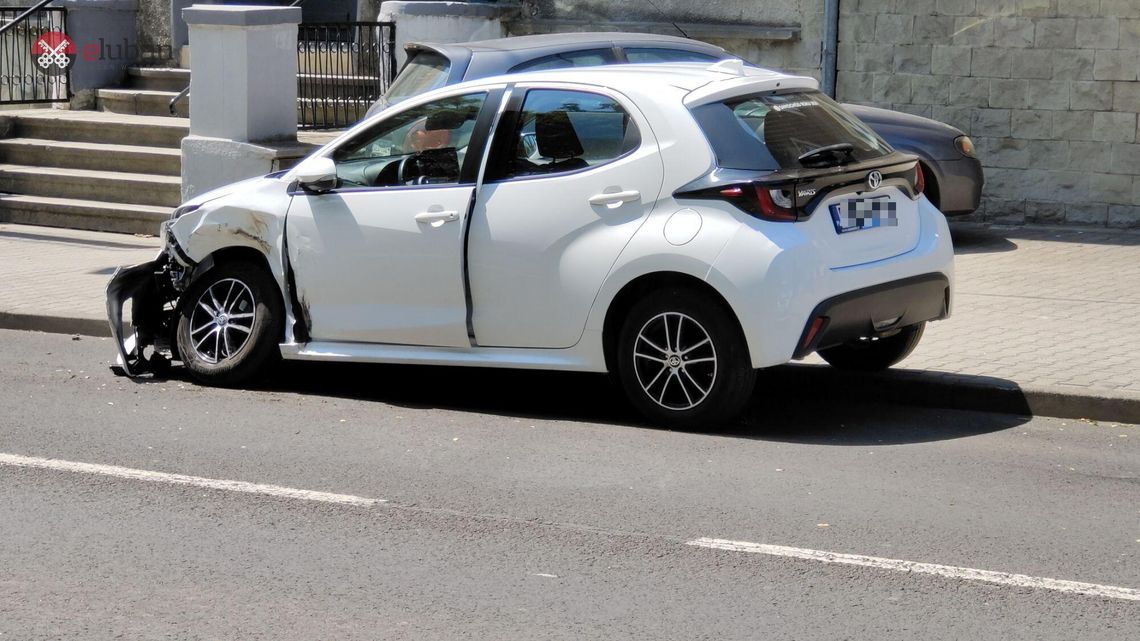 Kolejna kolizja na Kościuszki. Kierujący toyotą wymusił pierwszeństwo