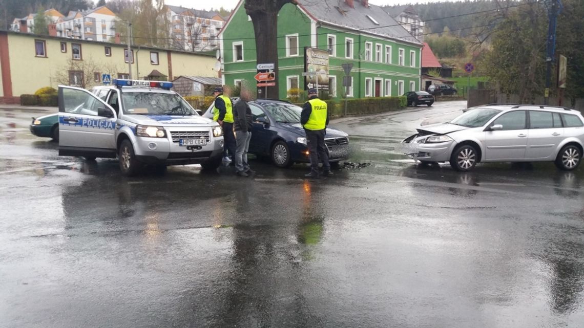 Kolizja na skrzyżowaniu w Świeradowie-Zdroju