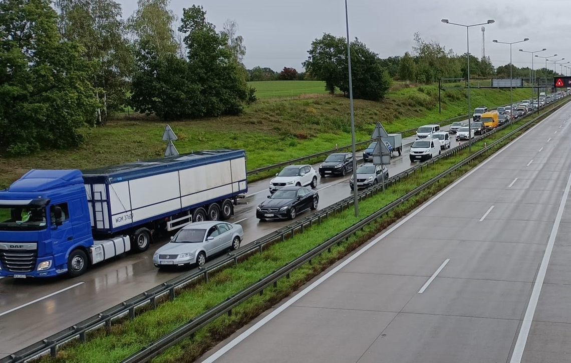 Korek do granicy ma już 15 km. Od jutra Niemcy wprowadzają stałe kontrole