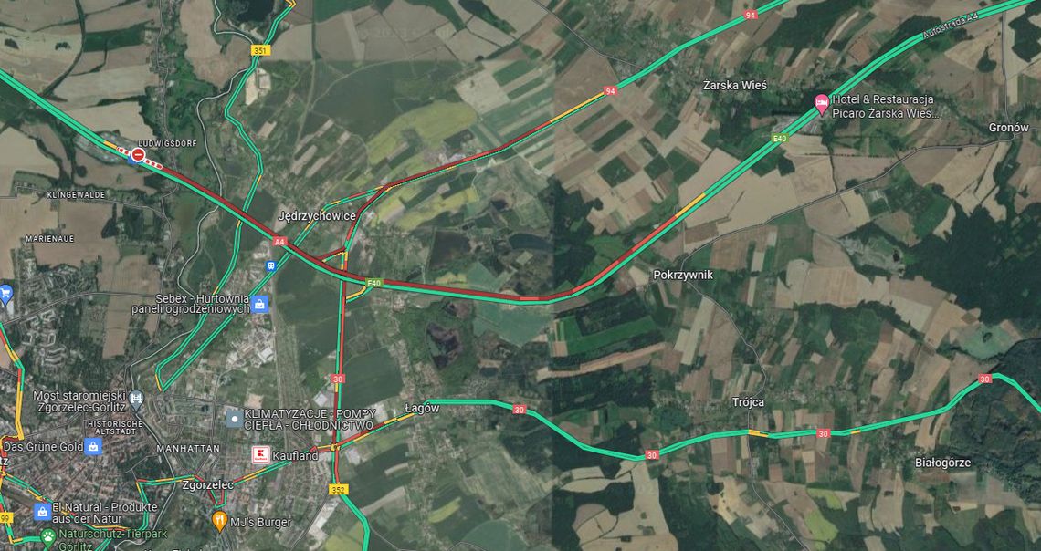 Korkuje się przejście graniczne na autostradzie A4 w Jędrzychowicach