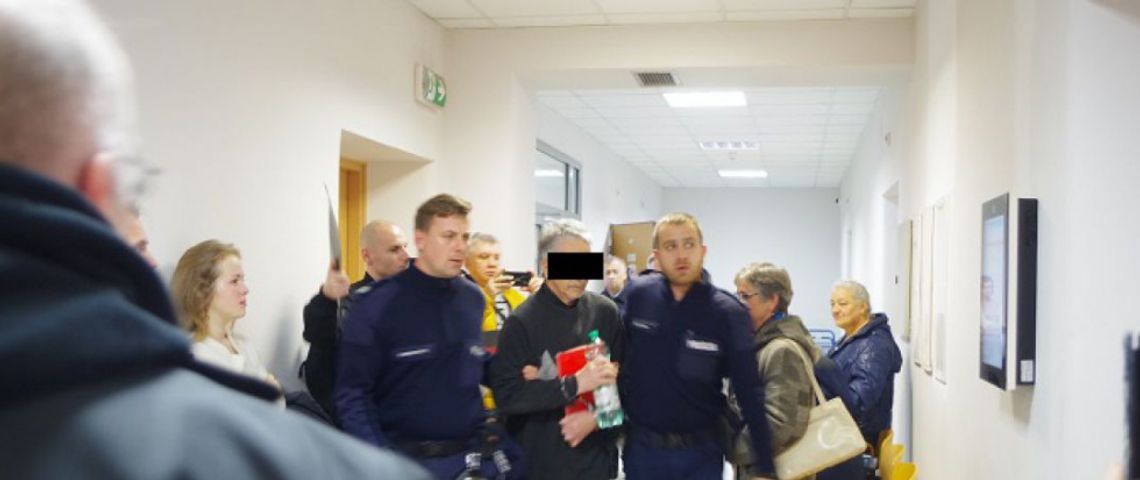 Ks. Piotr M. z Ruszowa, skazany za molestowanie, wyjdzie na wolność
