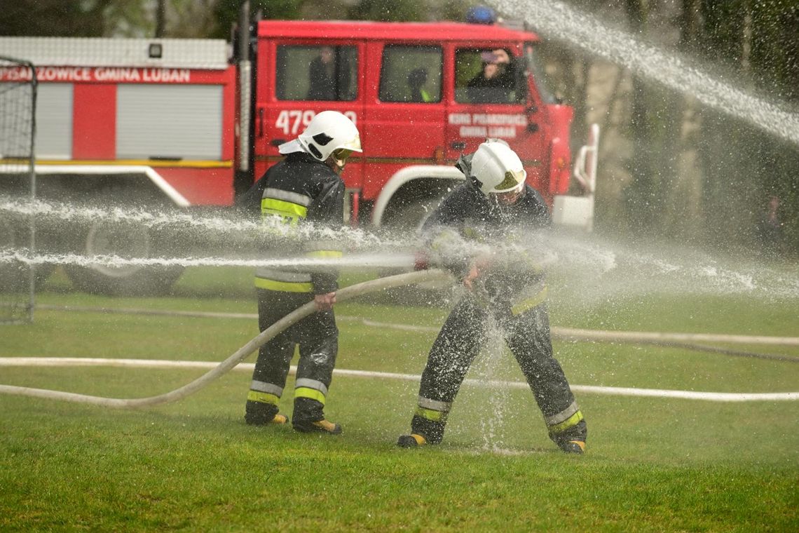 Lany poniedziałek z OSP na zdjęciach