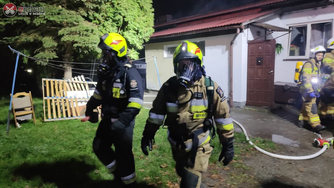 Lubań. Dwie ofiary śmiertelne pożaru w budynku socjalnym