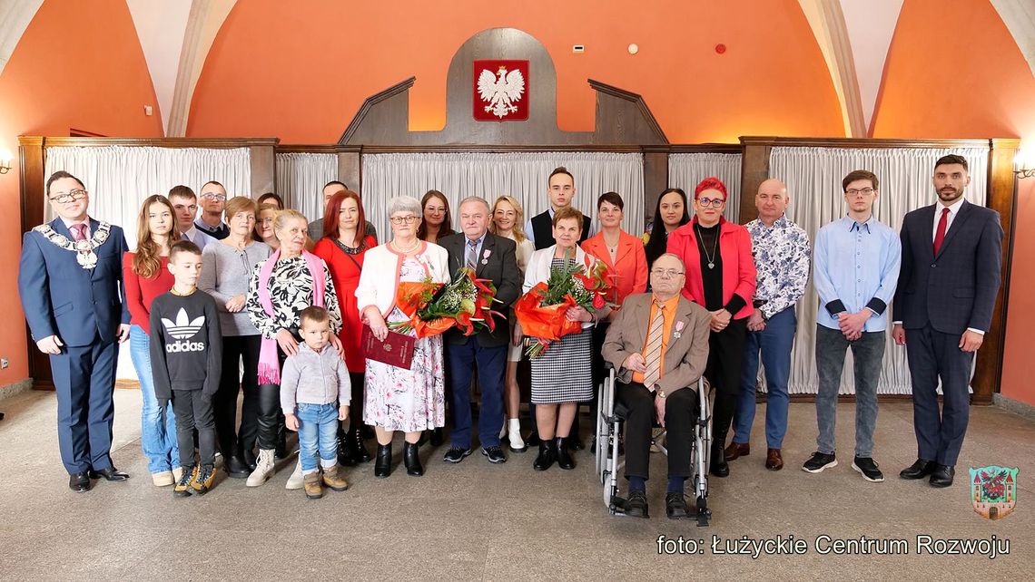 Lubań. Dwie złote pary odebrały życzenia i medale