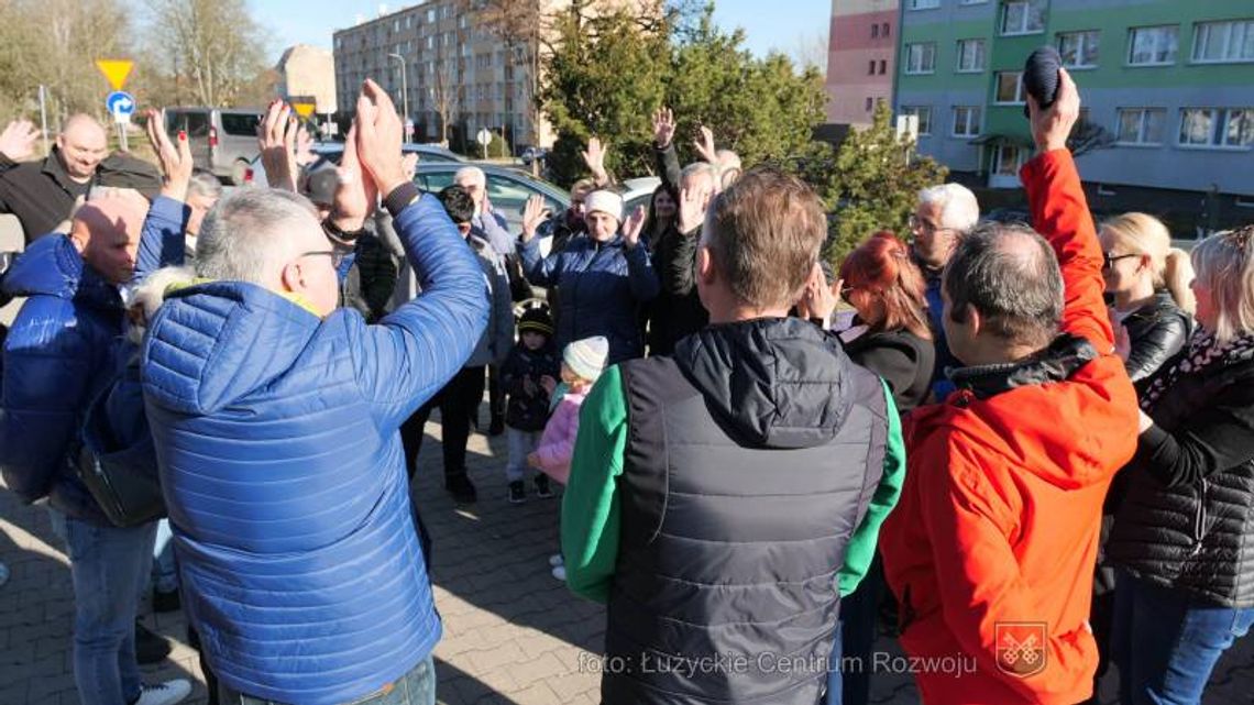 Lubań. Mieszkańcy wymusili zmianę decyzji w sprawie parkingu