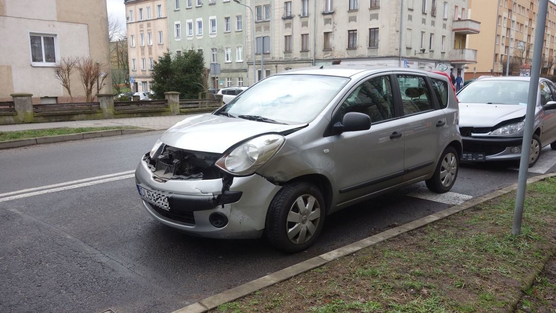 Lubań. Zderzenia aut na newralgicznym skrzyżowaniu