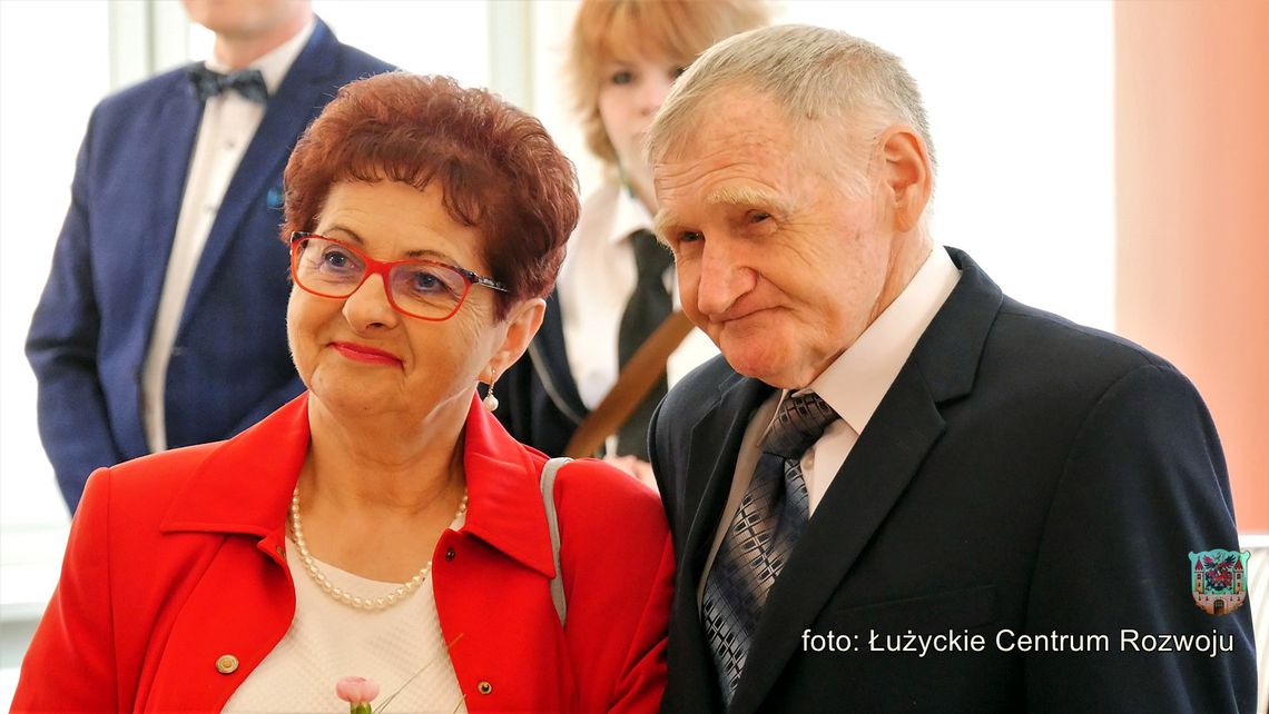 Lubań. Złoci Jubilaci odebrali medale od Prezydenta