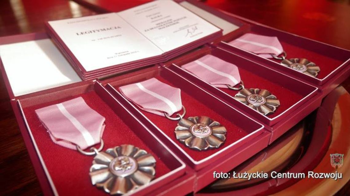 Medale dla złotych jubilatów