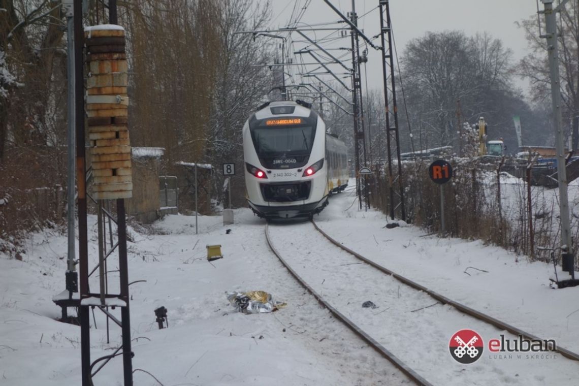 Mężczyzna rzucił się pod pociąg