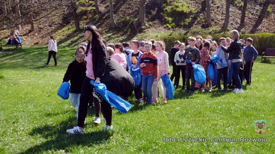 Międzynarodowy Dzień Ziemi w lubańskich podstawówkach