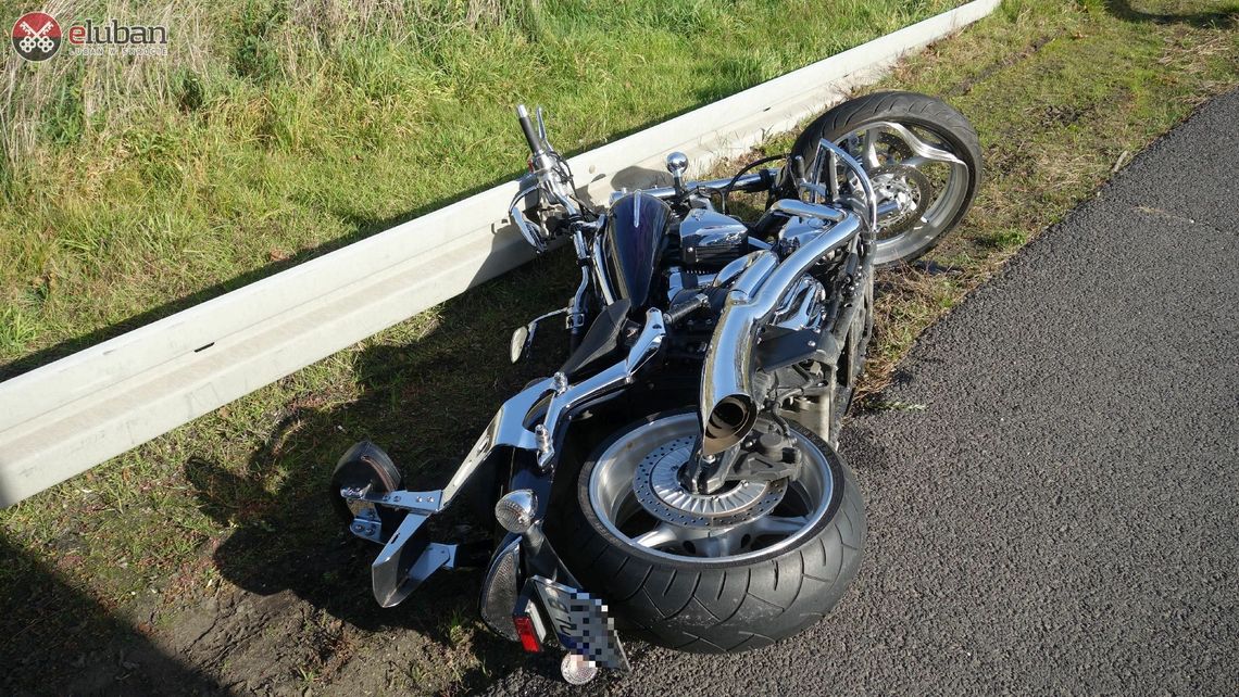 Motocyklista poszkodowany po zderzeniu z dwoma autami