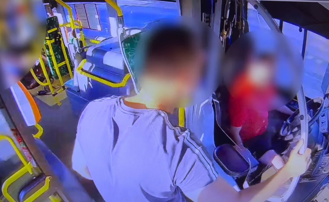 Napad na kierowcę autobusu w Jeleniej Górze