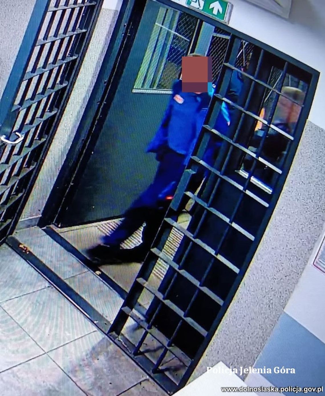 Nie wiadomo, dlaczego zaatakował. 54-latek usłyszał zarzut usiłowania zabójstwa