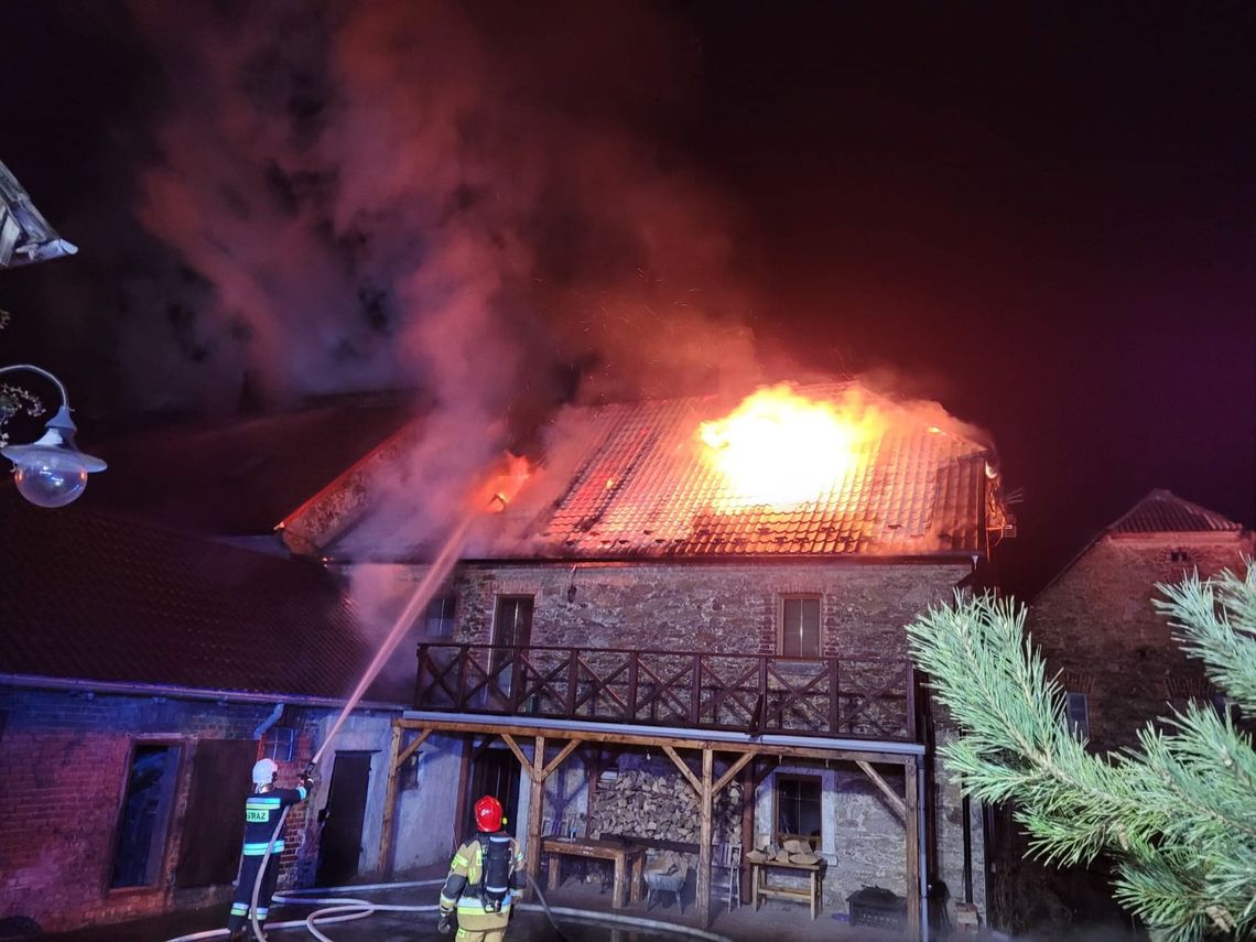 Okradli i podpalili dom w Złotnikach Lubańskich
