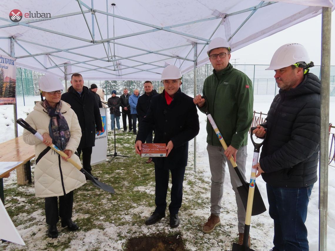 Olimpia w Siekierczynie. Rusza budowa hali sportowej przy szkole