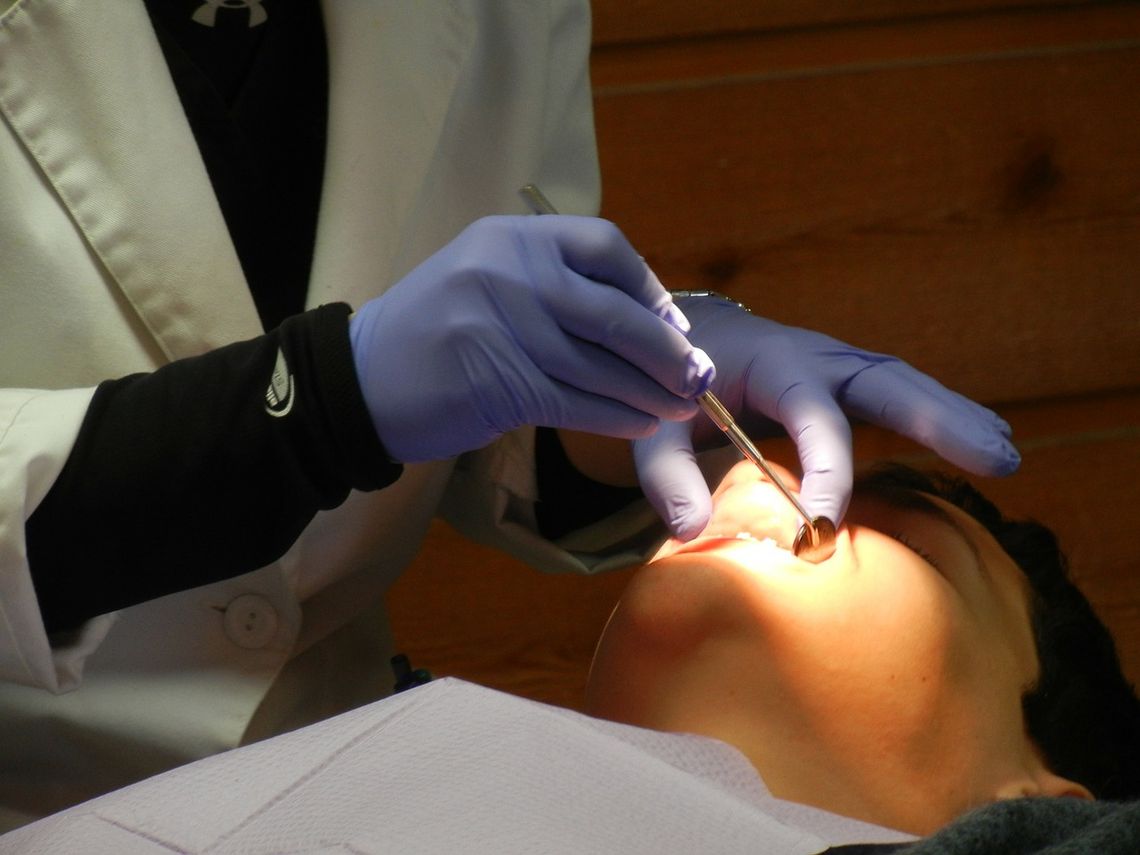 Opieka stomatologów podczas epidemii w Lubaniu