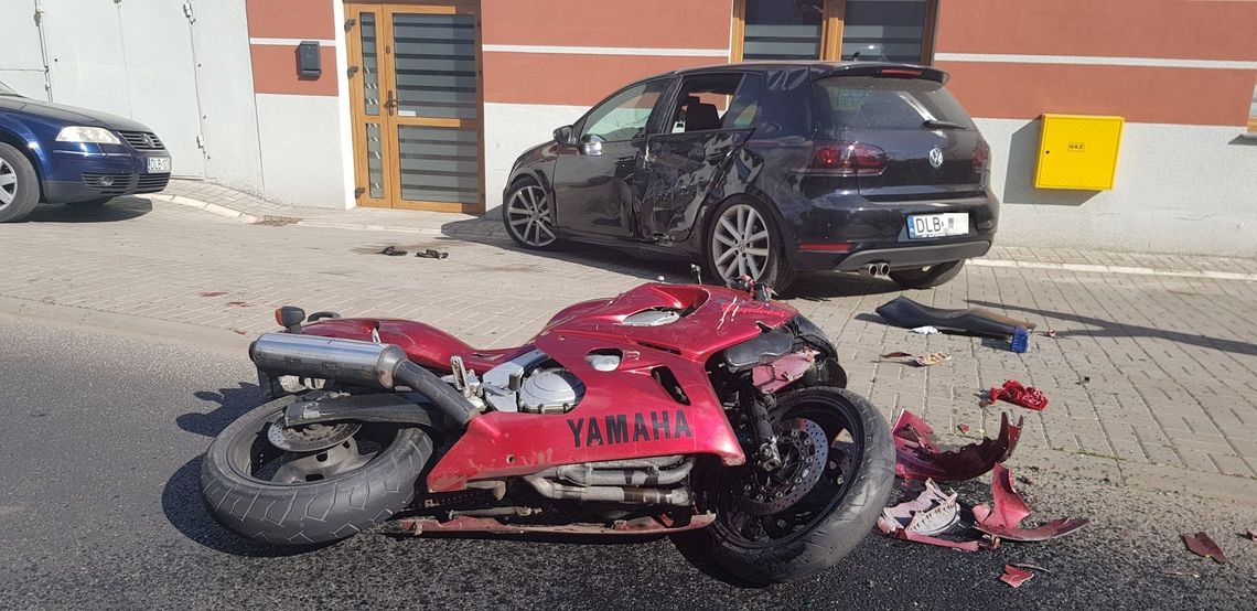 Pasażer motocykla zbiegł z miejsca wypadku