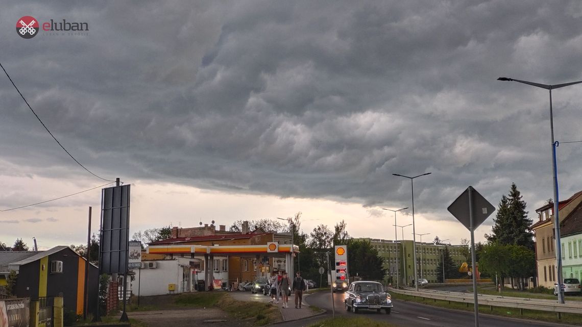 Piękne chmury nad regionem uchwycone przez mieszkańców