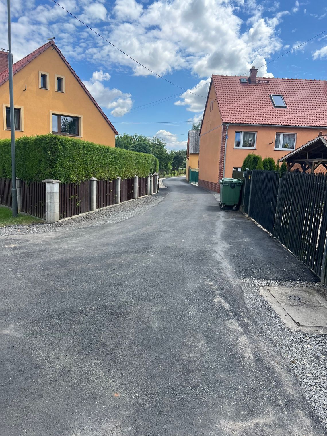 Pisarzowice. Nowa nawierzchnia gotowa