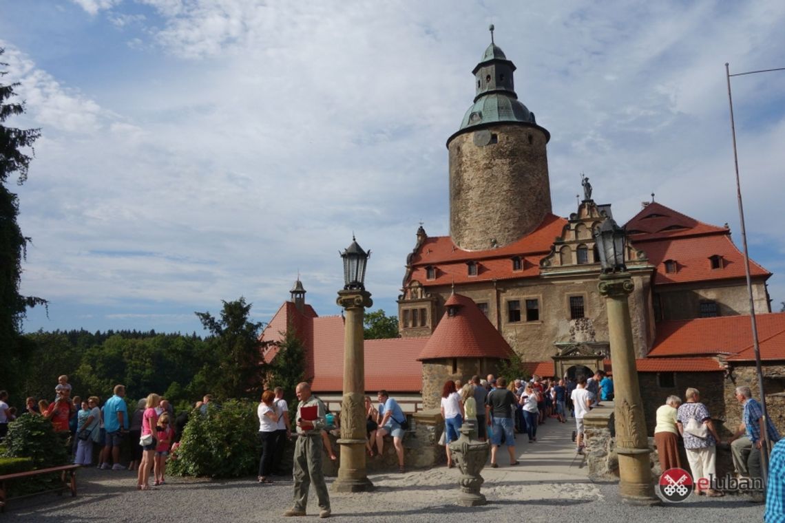 Podzamcze, komnaty i zegar