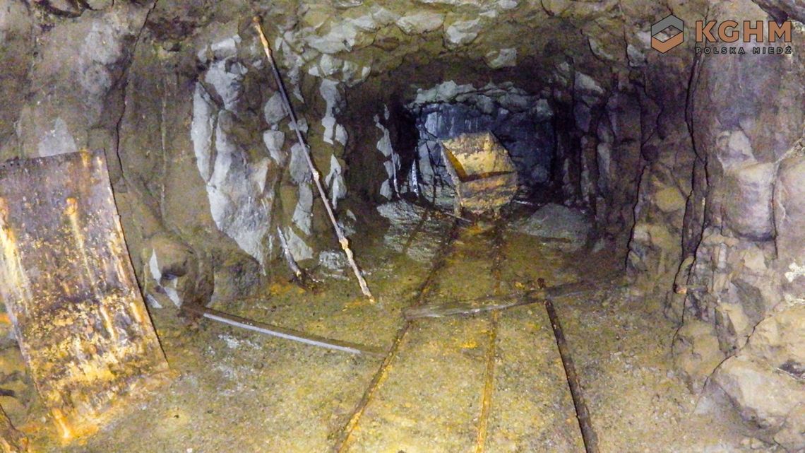 Podziemia Kamiennej Góry w Lubaniu. Górniczy dron obleciał część podziemi