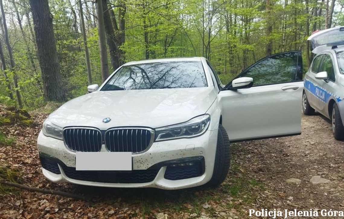 Przyjechali "kupić" BMW, ale nie chcieli płacić