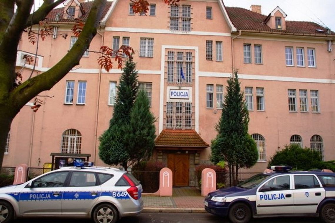 Rodzina obrzucana koktajlami Mołotowa i nieudolność lwóweckiej policji