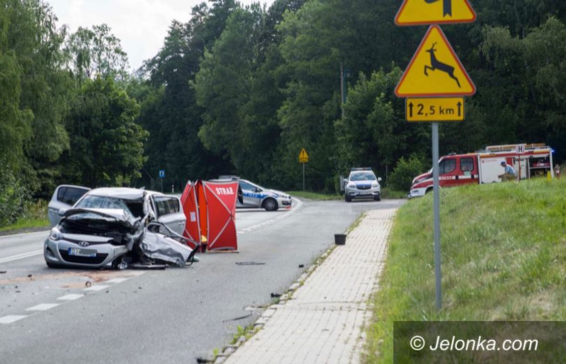 Śmiertelny wypadek w Piechowicach. Zginął 76-letni kierowca