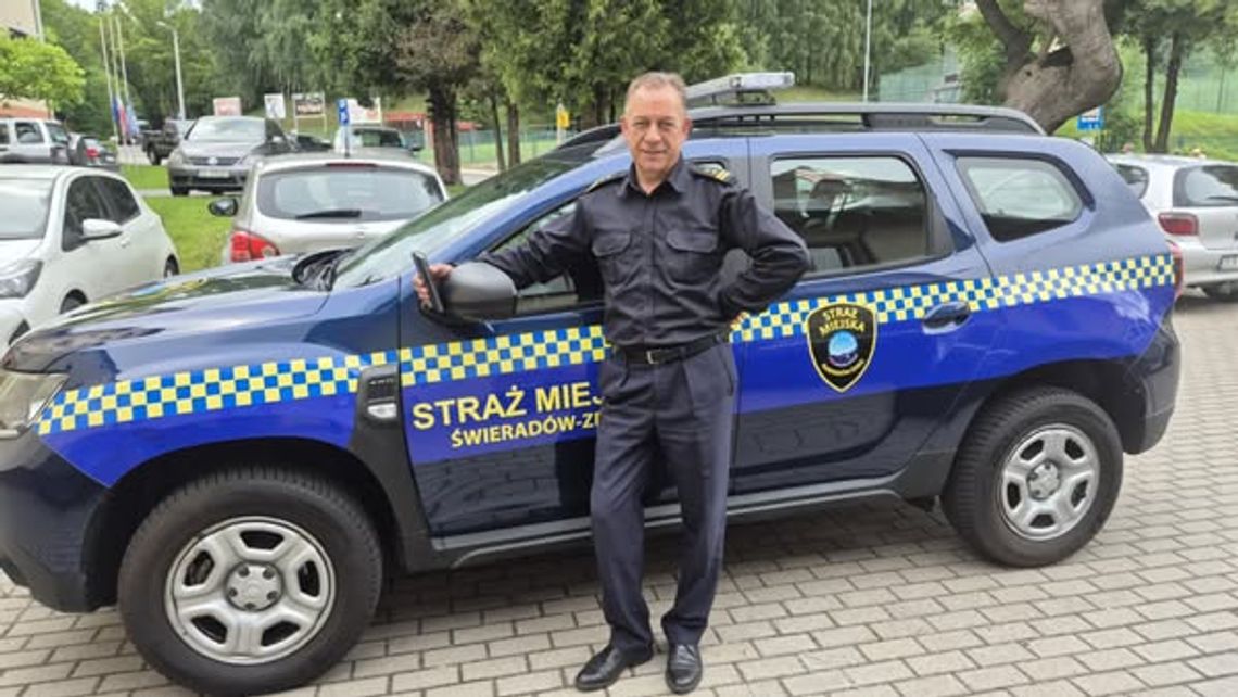 Straż Miejska wróciła do Świeradowa. Już działa i ma nowy samochód